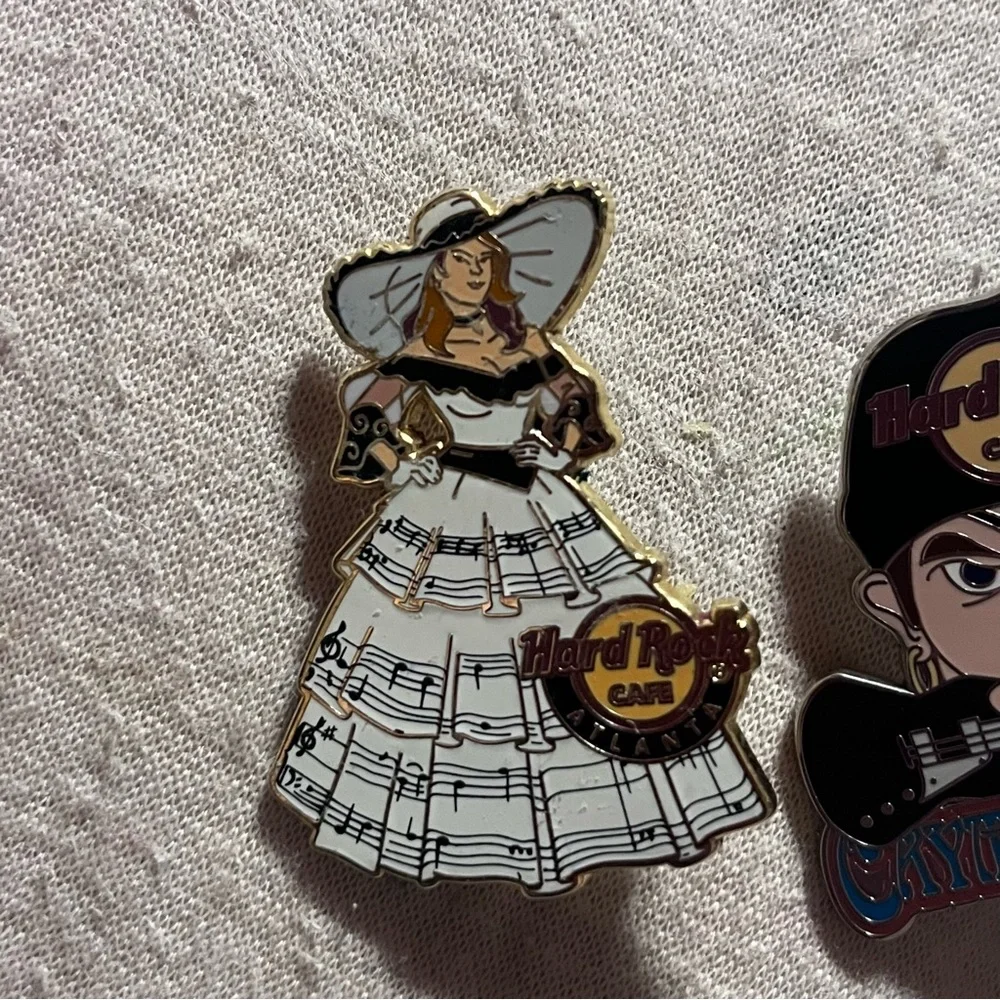 Assorted Pins Set - Picture 3 of 6